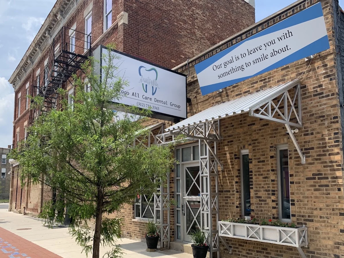 Chicago Dental Experts - Pilsen