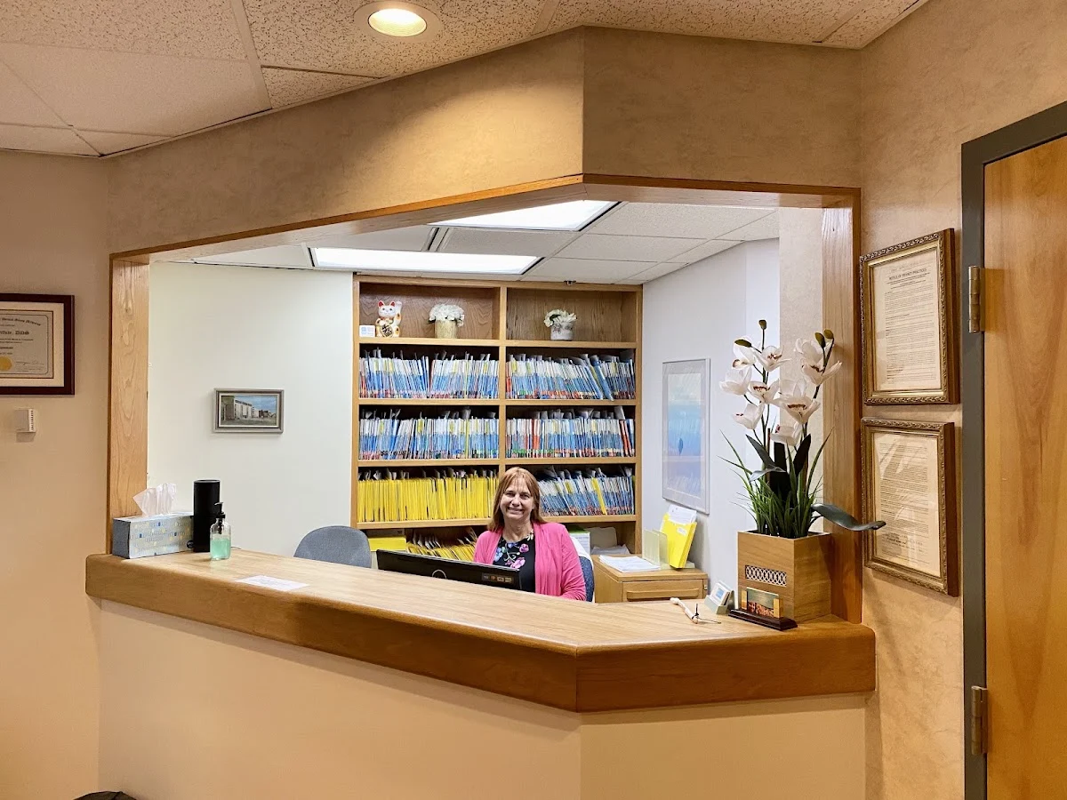 Queen's Crown Dental - 2
