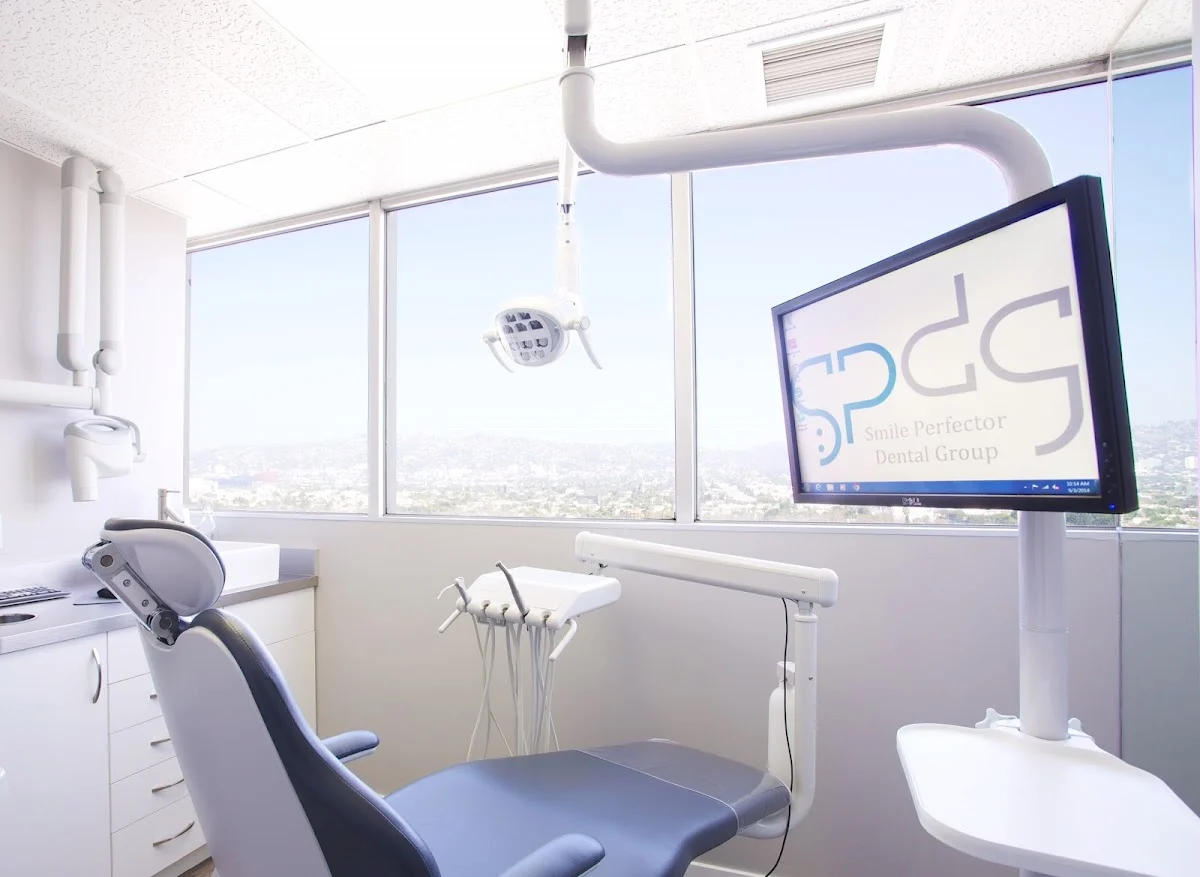 Smile Perfector Dental Group - 2