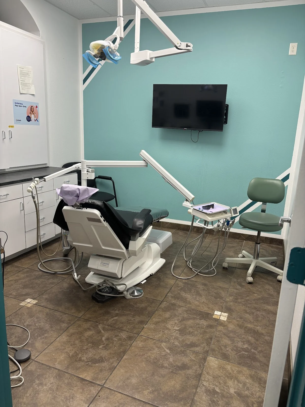 Smiles R Us Family and Implant Dentistry - 2