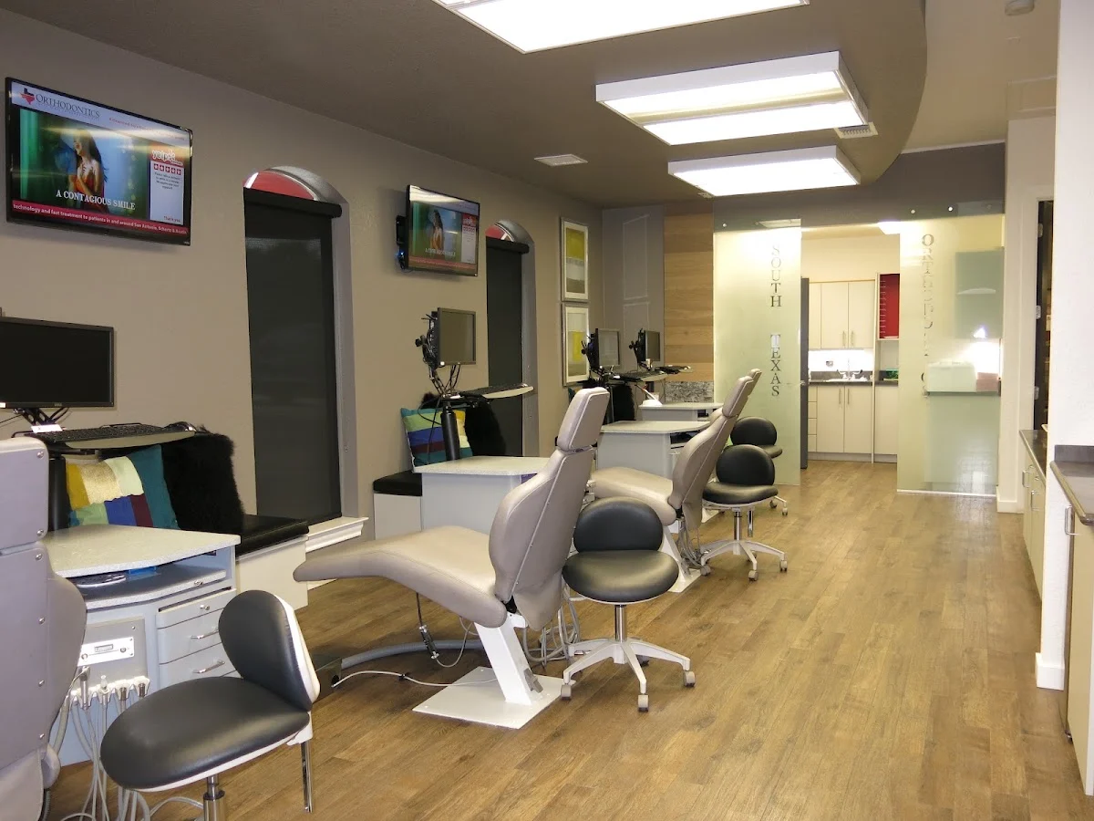 South Texas Orthodontics - Stone Oak