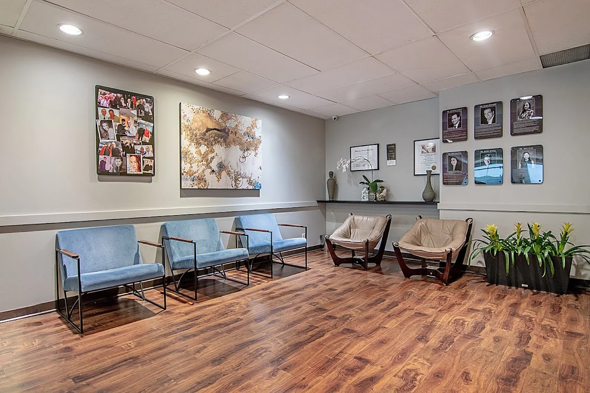 Wilshire Smile Studio - Los Angeles Dentist, Cosmetic and Emergency Dentistry - 3
